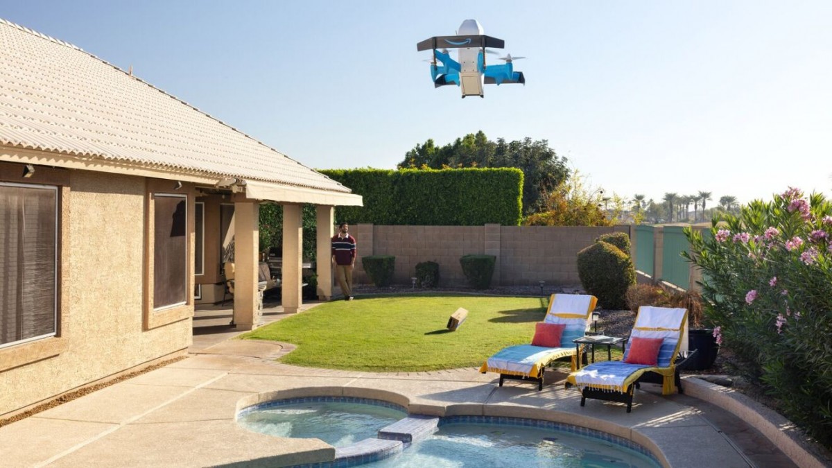 Amazon now offers iPhone and Galaxy smartphones with drones